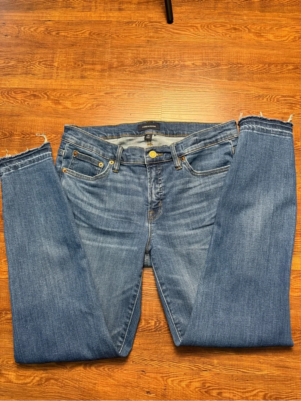 J.Crew Women’s Skinny Ankle Jeans | Raw Frayed Hem | Medium Wash | Size 29